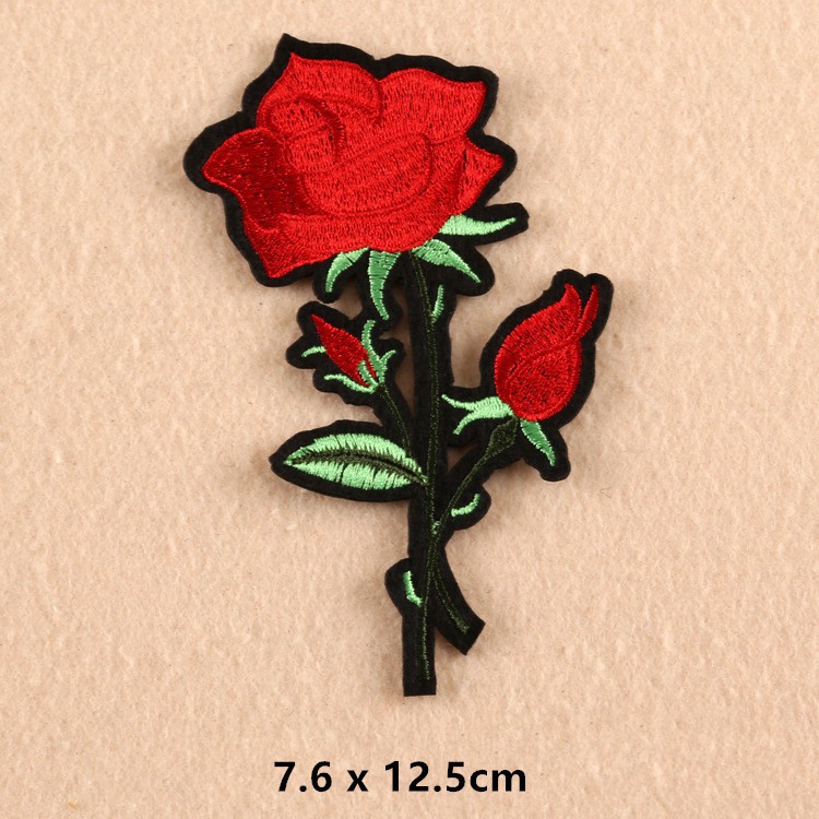 Sticker ủi thêu hình hoa hồng đỏ