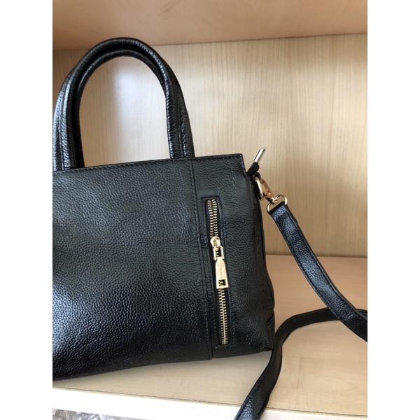 Túi công sở cầm tay đeo chéo màu đen