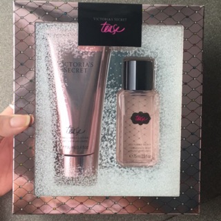 [Victoria's Secret] Bộ dưỡng thể(100ml) và xịt thơm toàn thân(75ml) hương nước hoa Tease(mẫu mới)-USA