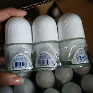 Com bo mỹ phẩm kem đánh răng