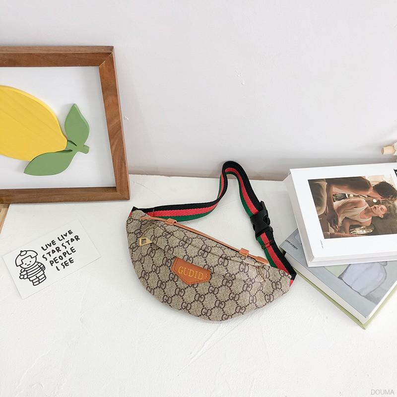 Túi Đeo Chéo Ngực Thời Trang Dễ Phối Đồ Cho Bé