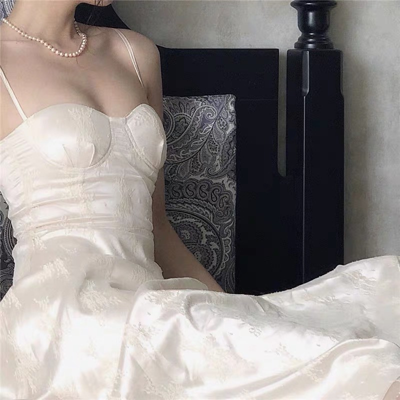 Jane Đầm dài cổ tích hai dây gợi cảm C081