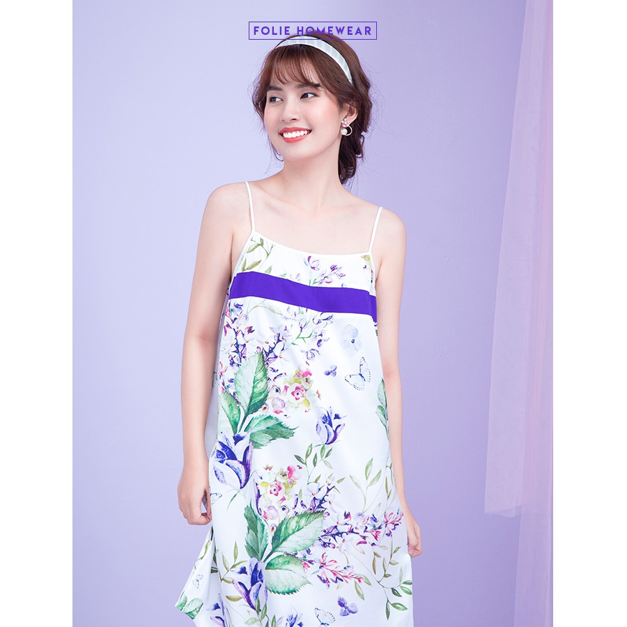 Folie Homewear đầm mặc nhà hai dây lụa FD22.4