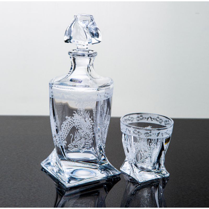 BỘ BÌNH PHA LÊ SÉC ( 1 CHAI + 6 CỐC ) HOA VĂN RỒNG