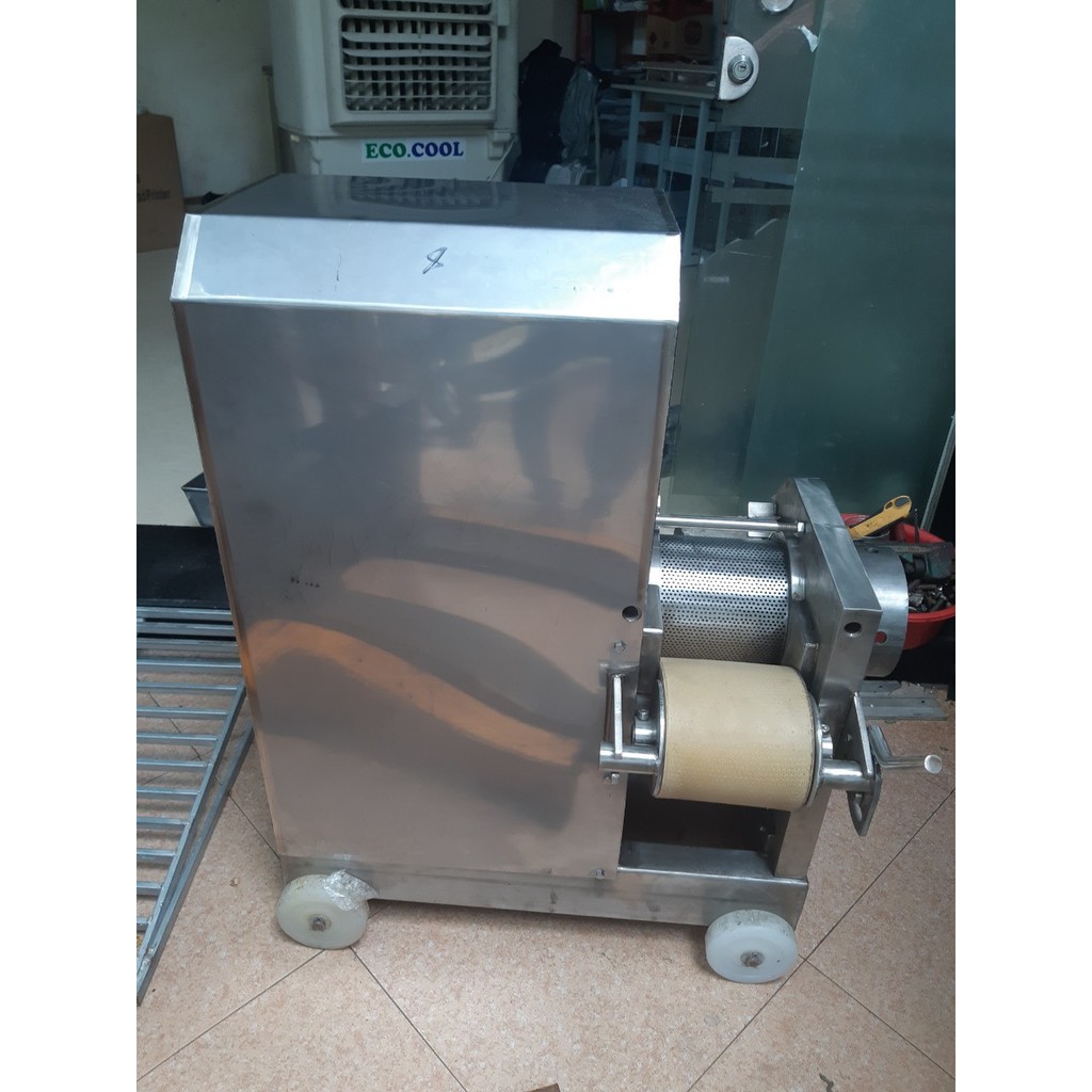 Máy tách xương cá thác lác, máy ép cá sông cá biển tự động , máy tách gân cá ngừ đại dương CR900