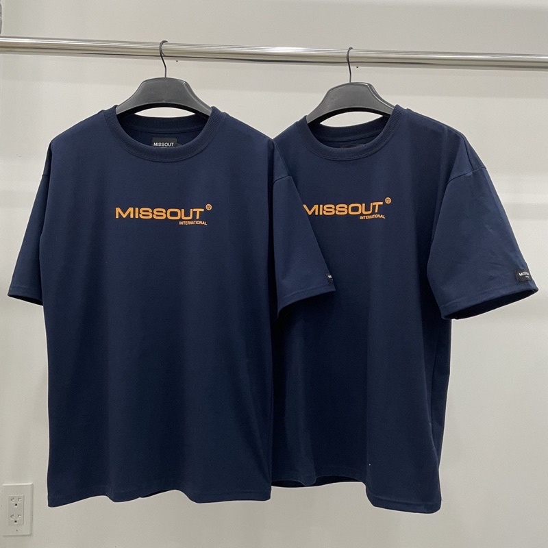 Áo thun MISSOUT LOGO TEE 10 màu Nam Nữ Unisex Có Tag Vải kèm video và ảnh thật sản phẩm từ DIONS STORE