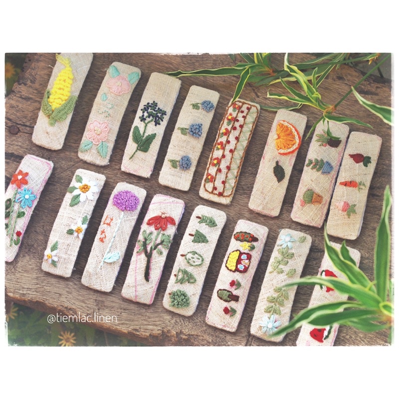 Kẹp tóc handmade thêu tay (nhận thêu theo yêu cầu) bạn vui lòng inbox Lạc để chọn mẫu