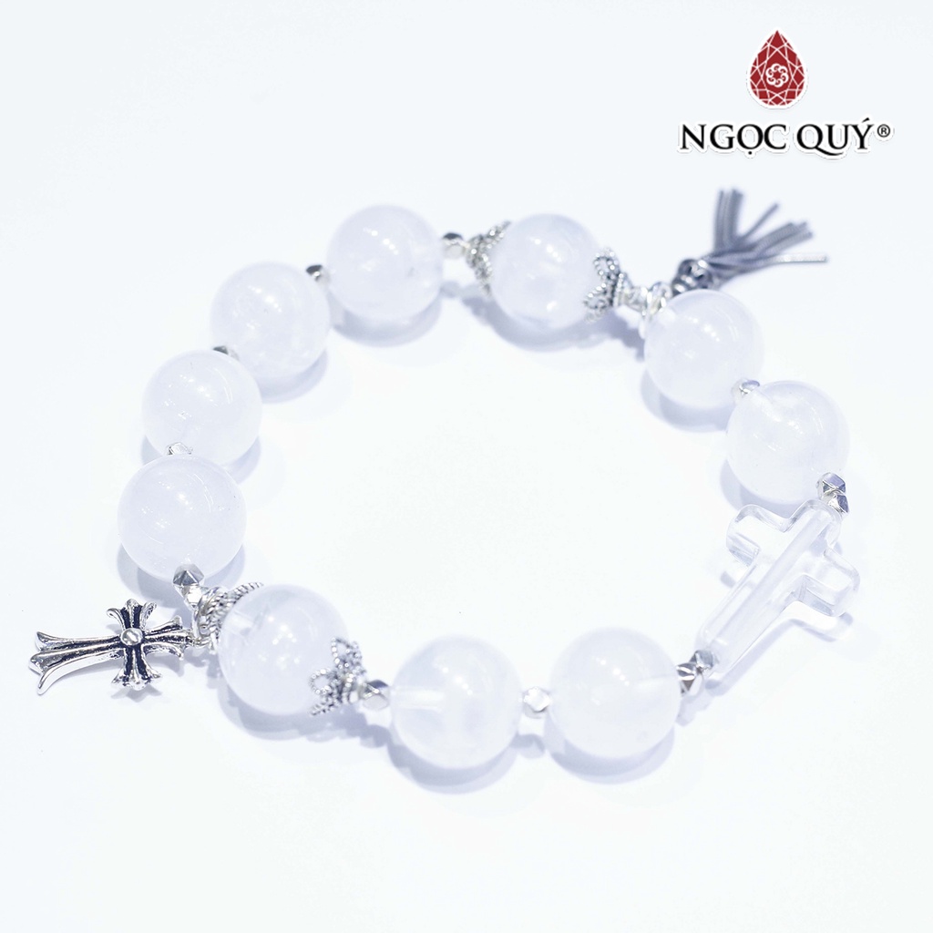 Vòng mân côi TA ưu linh trắng phối charm bạc - Ngọc Quý