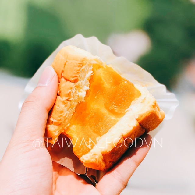 Bánh Mì Trứng Muối