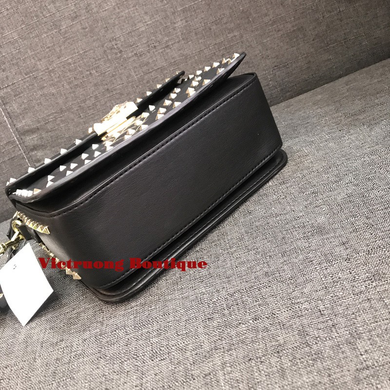 Túi xách đinh tán kim cương