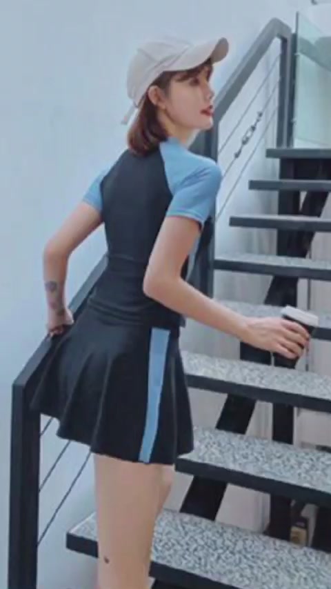 Đồ bơi nữ kín đáo tay ngắn- Bikini đi biển 2 mảnh áo tắm có tay váy xoè- đồ bơi học sinh nữ | BigBuy360 - bigbuy360.vn