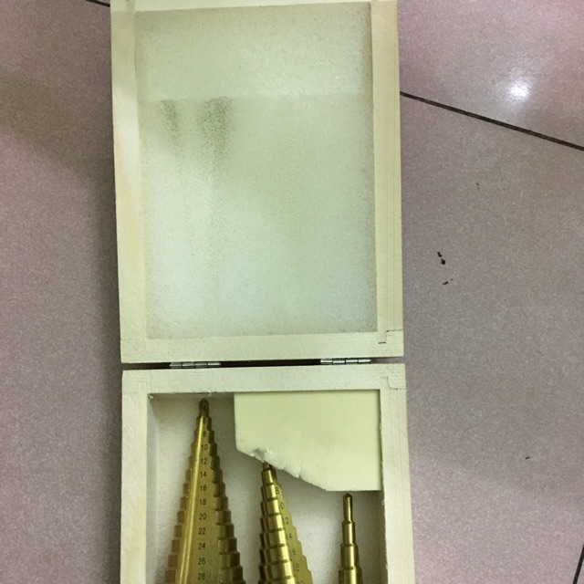 Mui khoan tháp