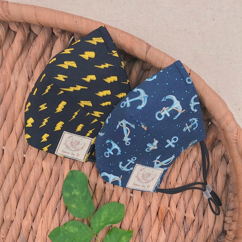 Khẩu trang thô cotton hoạ tiết sấm và mỏ neo