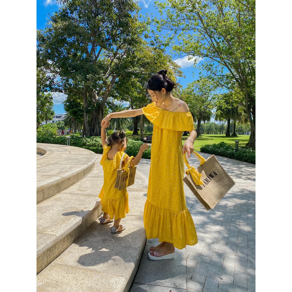 Set Gia Đình Vàng Tươi Hoa Nhí Xinh Lung Linh Fullsize 7-100kgs Chất Vải Đũi Cực Kỳ Mềm Mịn Thoáng Mát