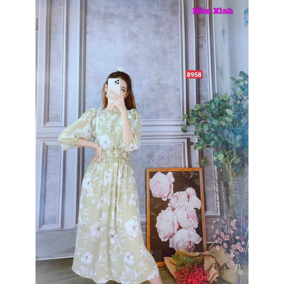Đầm voan hoa nhí dáng dài chất voan mềm mịn quyến rũ,tạo nét dịu dàng dễ thương cho Nàng