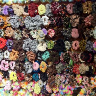 Cột tóc vải satin srunchies