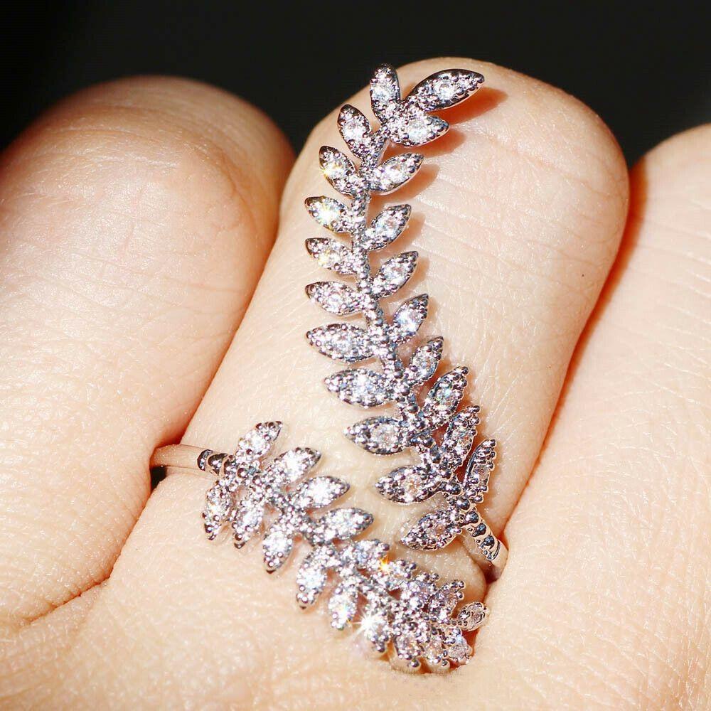 Nhẫn Hình Hoa Hồng Sang Trọng