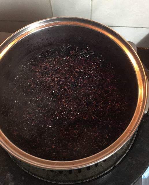 Gạo nếp cẩm Điện Biên dẻo thơm 1kg