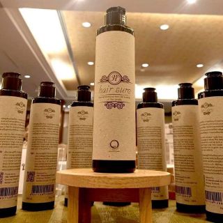 Dầu gội thảo dược Hair sure Thái lan
