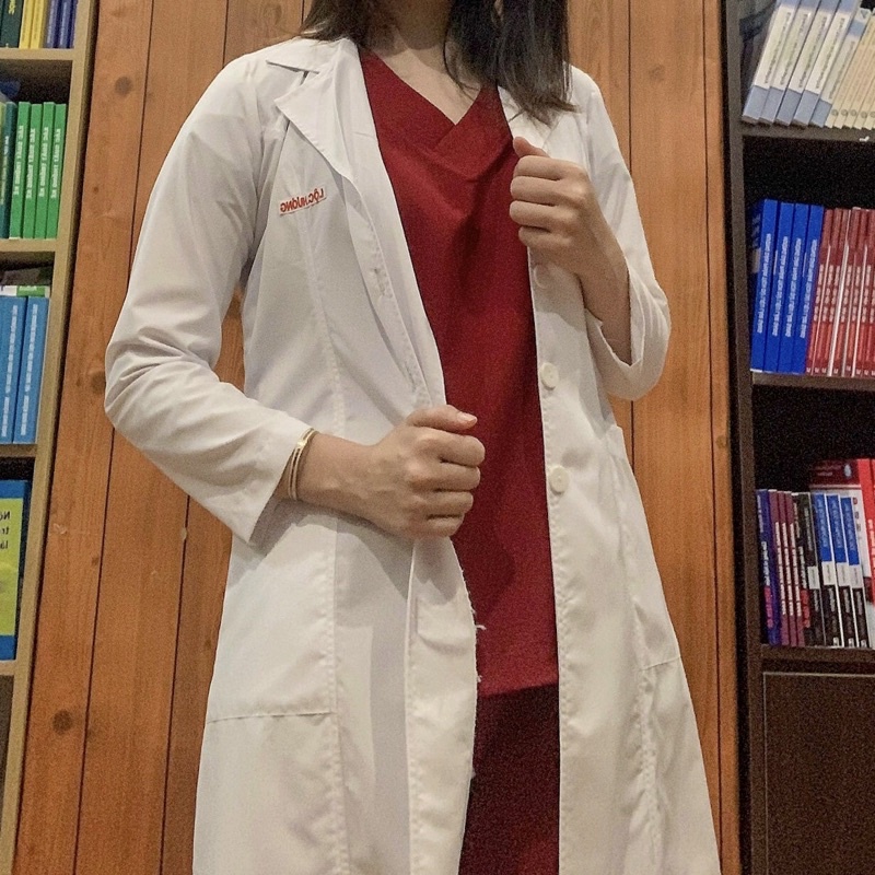 Áo Blouse Trắng  Bác Sĩ - Tay Dài / Tay Ngắn, Cộc Tay - Nam, Nữ Vải Tuyết Mưa - Thương hiệu MU