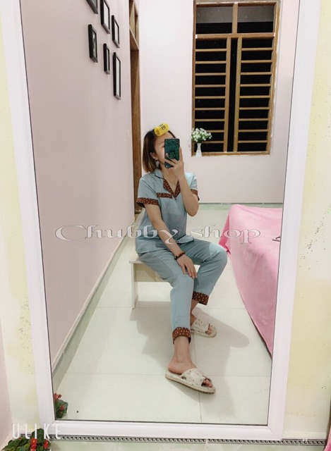 Bộ ngủ pijama lụa satin tay cộc quần dài chấm bi hàng VNXK