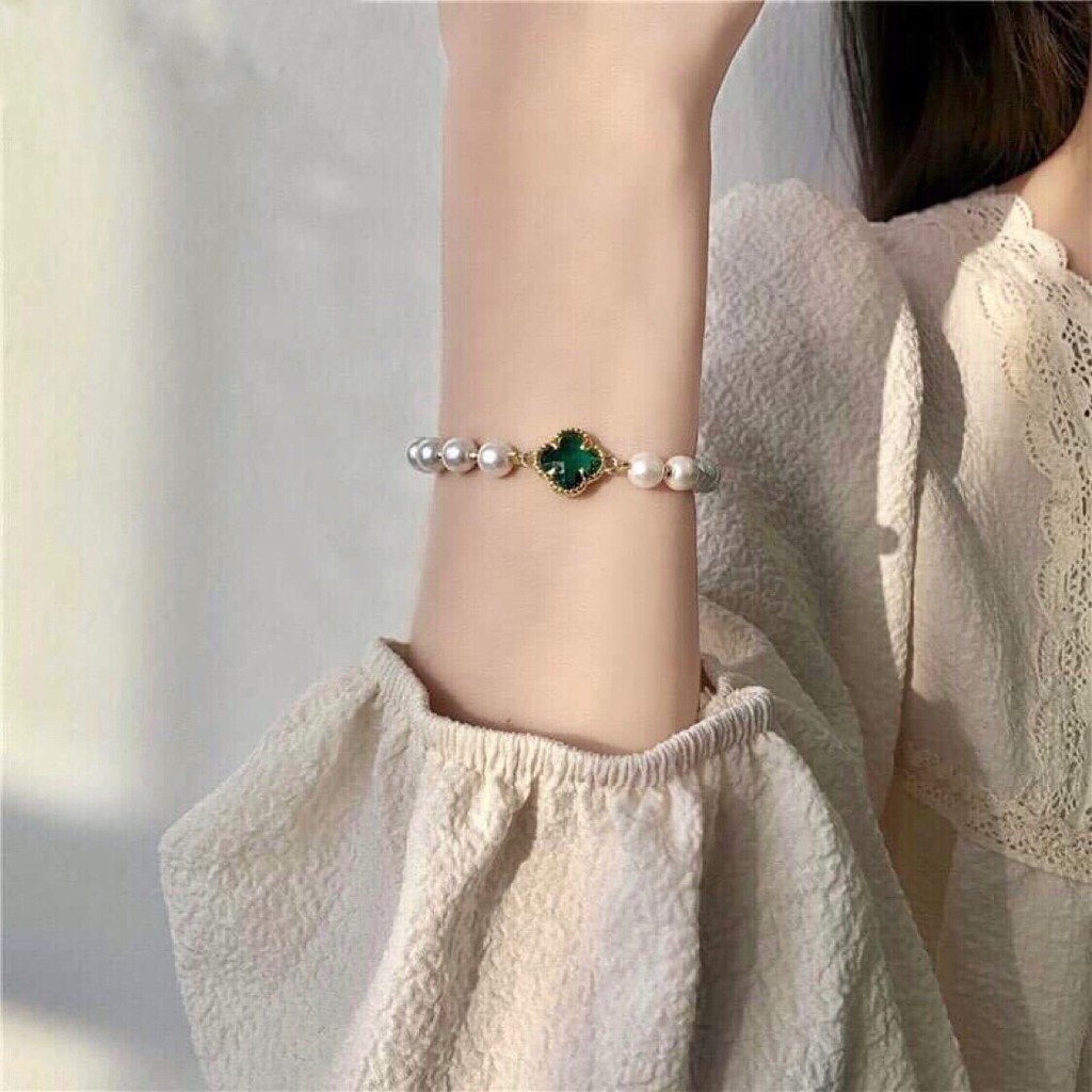 Vòng Tay Đính Ngọc Trai Mặt Đá Hoa 4 Cánh Xanh Nữ Tính Sang Chảnh Cho Nữ (có ảnh thật)
