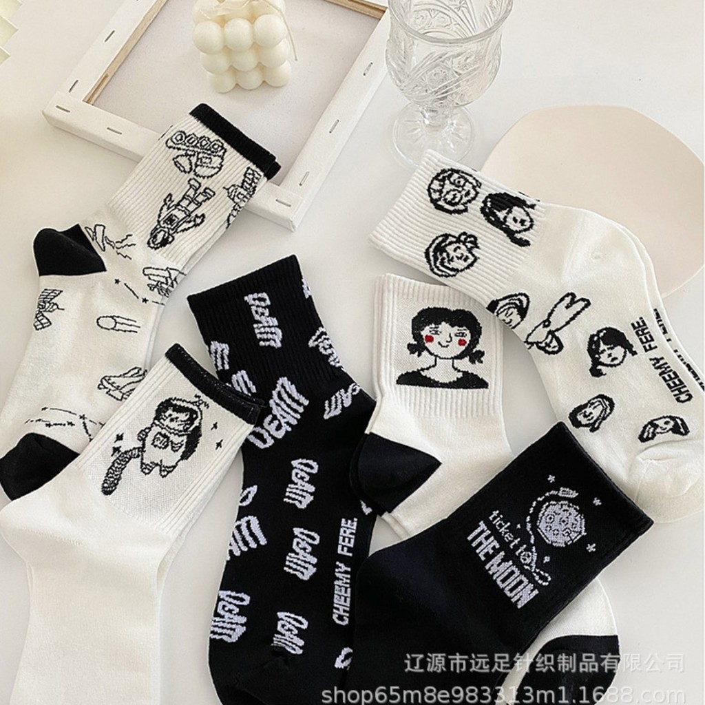TẤT ĐEN TRẮNG MỚI