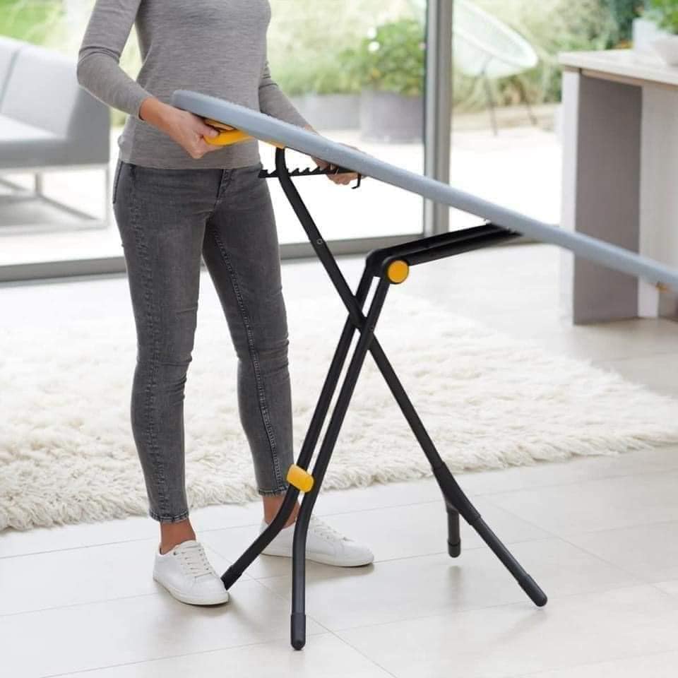 Cầu là Joseph Joseph 50005 và 50006