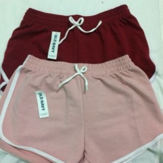 Quần đùi nữ tập gym