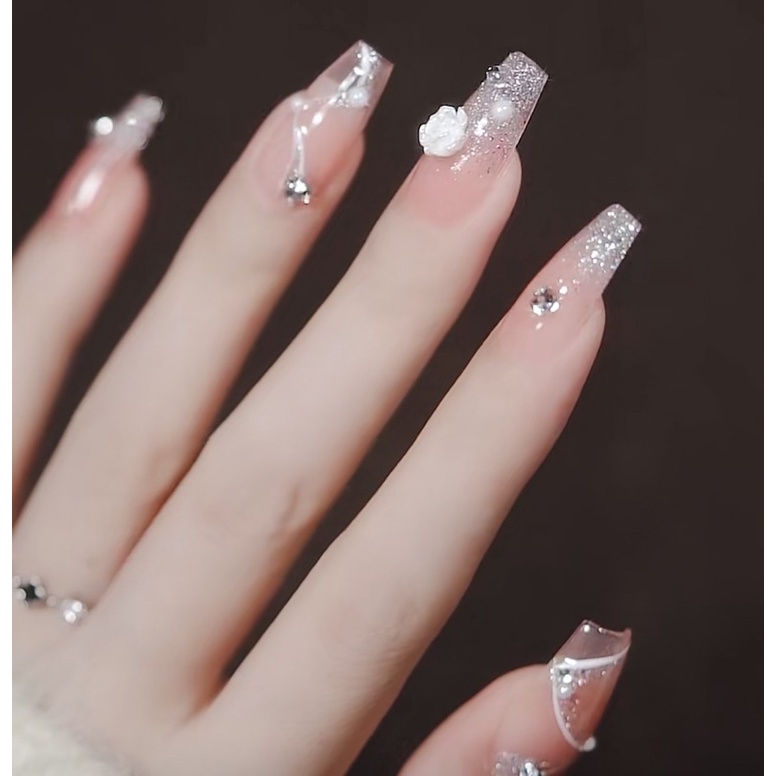 Móng úp nailbox thiết kế nhẹ nhàng sơn gel