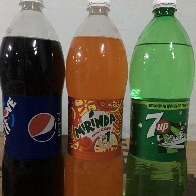 Nước Giải Khát Có Gas Hương Xá Xị Mirinda Chai 1.5L