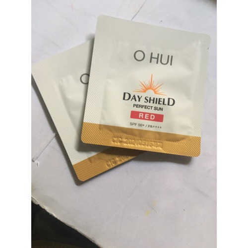 Kem chống nắng dưỡng trắng Ohui Dayshield Perfect Sun Pro Red dành cho da nhạy cảm - gói 1ml , date siêu dài