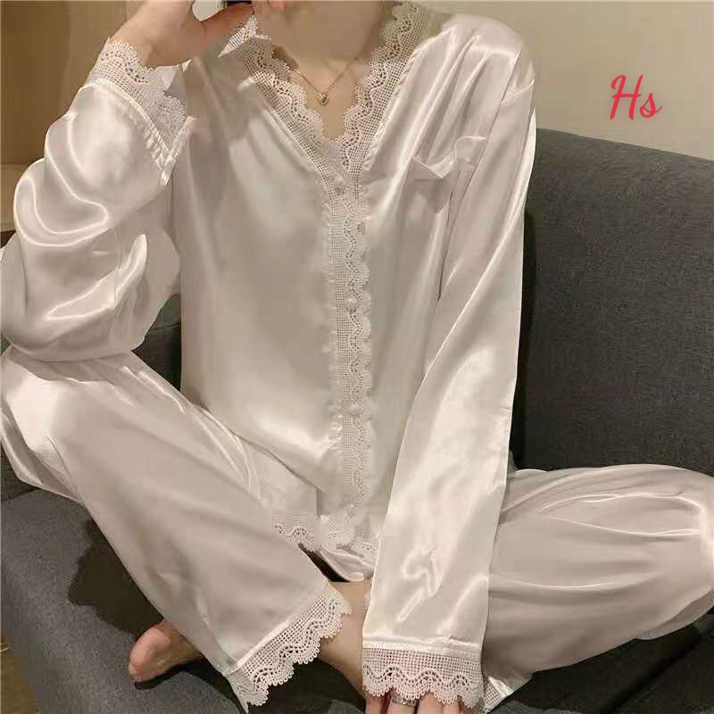 Bộ ngủ cổ tim trơn , chất liệu kate trơn SP000813