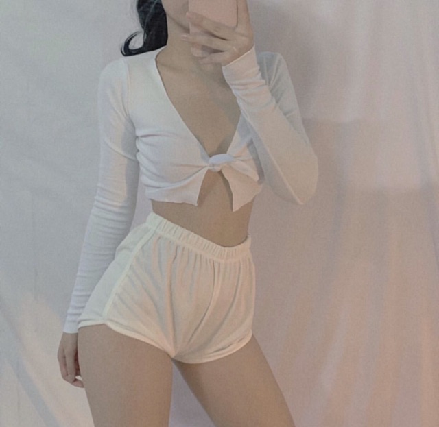 Áo Croptop Ôm Body Tay Dài Sexy Thắt Nơ Ngực Sang Chảnh Đi Chơi, Đi Bar Sang Chảnh -JESSIE TOP | BigBuy360 - bigbuy360.vn