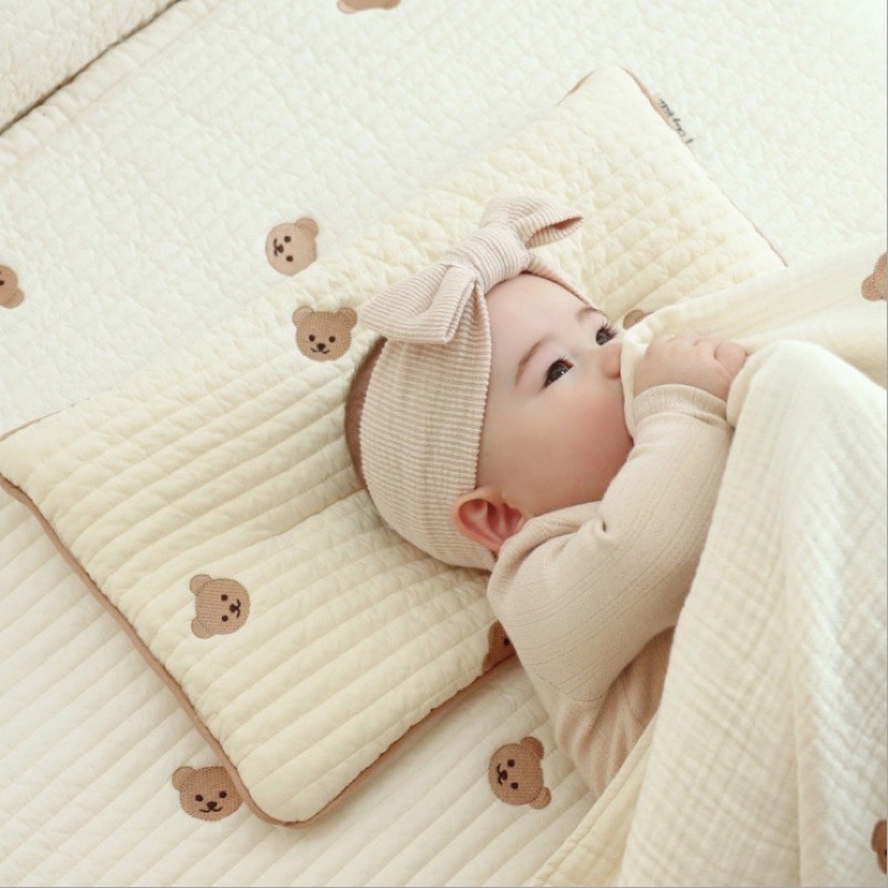 Gối Cotton Hàn Quốc Hình Thêu Thoáng Khí Và Thấm Mồ Hôi Cho Bé Từ Sơ Sinh Tới 1-2y