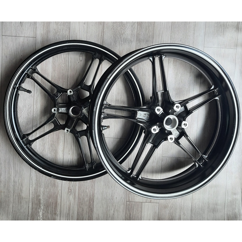 Cặp bánh mâm zin theo xe đã qua sử dụng của xe Winner 150, Exiter 135-150