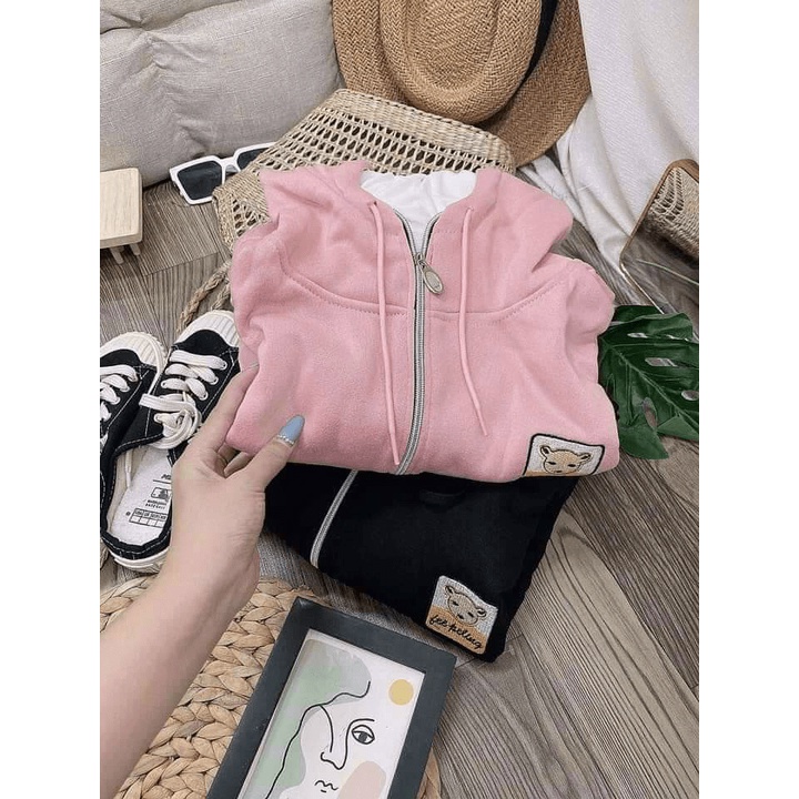 Áo Khoác Nỉ Nữ Có Nón Lớn 2 Lớp Trùm Đầu Logo Thêu Form Rộng Ce Nắng Tốt Mặc Thoải Mái NEW UNISEX