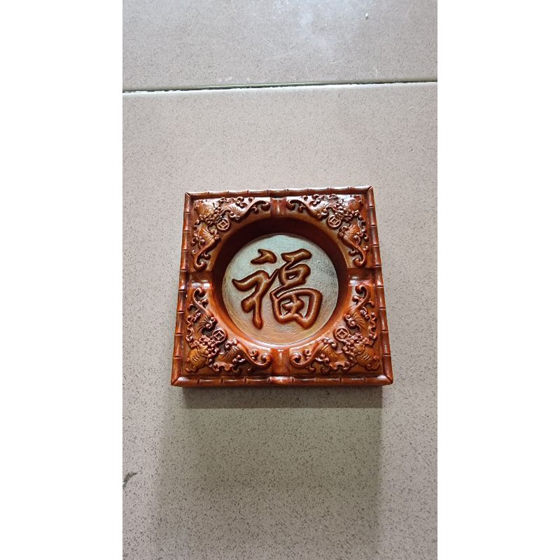 Gạt tàn gỗ hương cao cấp