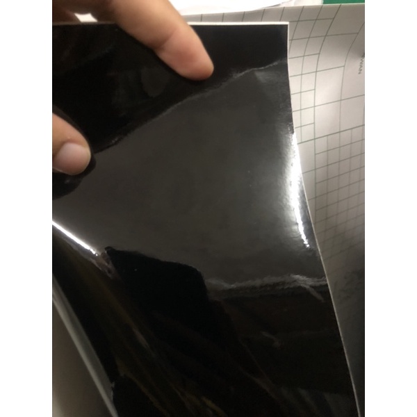 Decal đen bóng dán xe máy, vật dụng gia đình, ô tô, nội thất... Cao 60cm cam kết uy tín