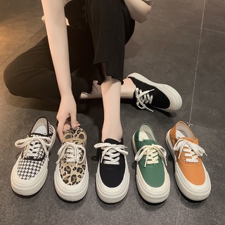 Giày Slip On Nữ Vintage
