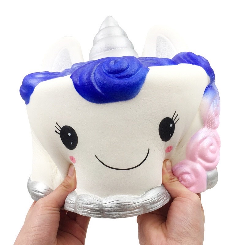 [30CM-ĐẠI KHỔNG LỒ] Squishy Bánh Kem 3 Sừng Màu Trắng Tím Đại Khổng Lồ Chính Hãng