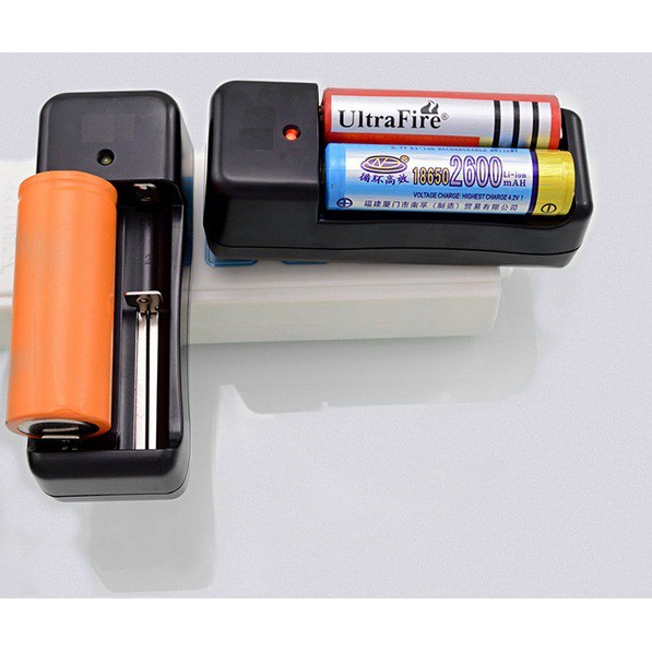 Bộ sạc pin đôi dùng cho các loại pin li-ion 18650 16340 14500 sạc pin quạt mini ,đèn pin siêu sáng ...