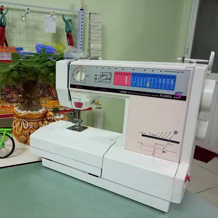 Máy May Gia Đình Juki Flora 5000, 5500,DXII - Lõi Máy Kim Loại - Ổ Máy Công Nghiệp- Nặng 11kg - Cực Khỏe Và Chắc Chắn