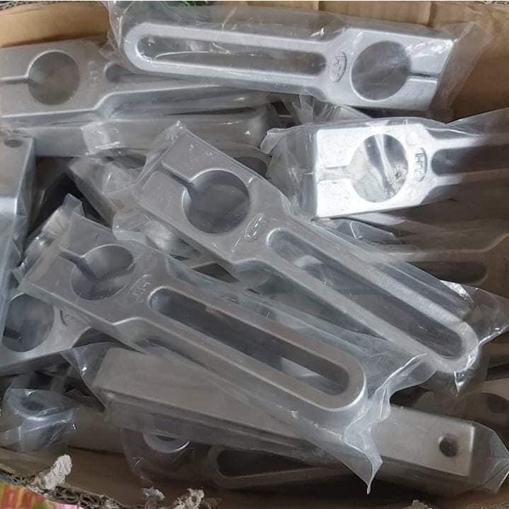 Gía kẹp pittong