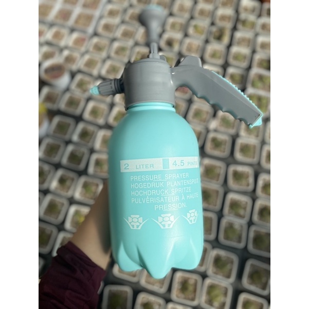 Bình tưới 2L - xanh trời