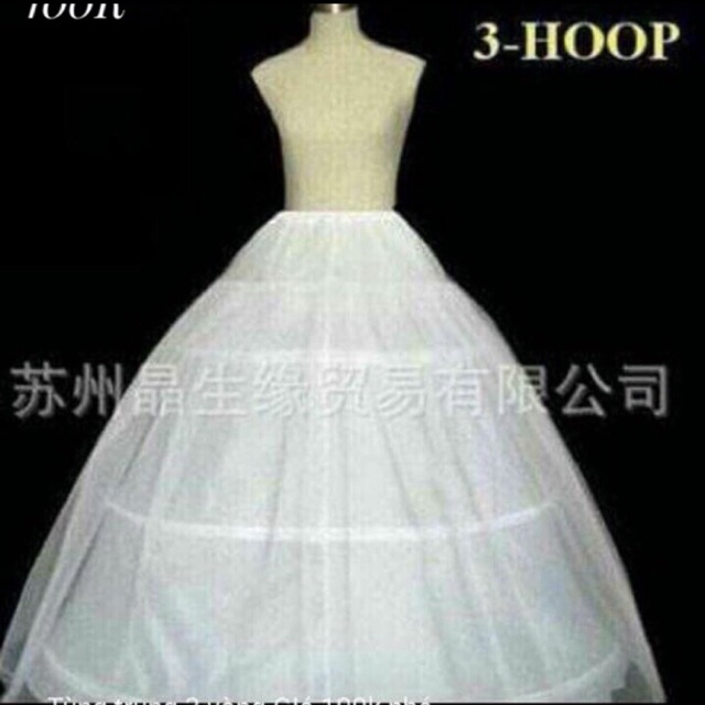 Tùng váy 3 tầng