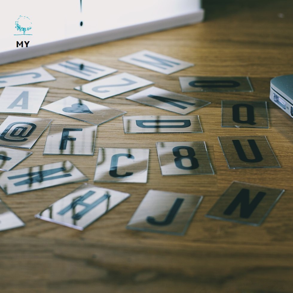 Hộp Đèn Led Gắn Chữ Dễ Thương