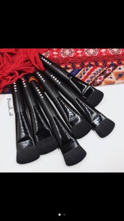 Cọ contour lorac dẹt