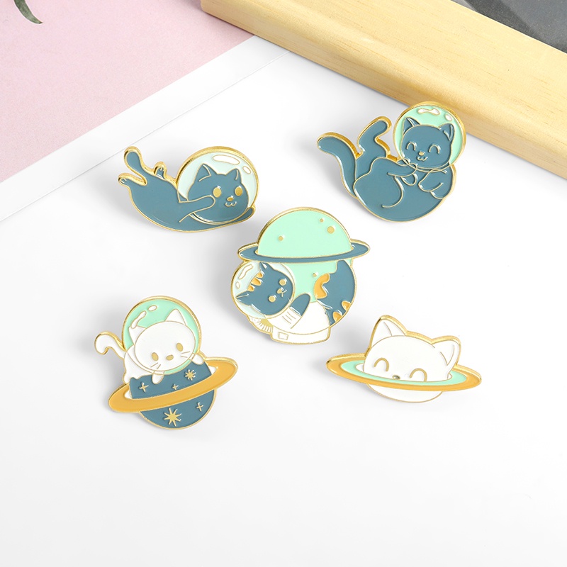 Ghim Cài Áo Kim Loại Tráng Men Hình Phi Hành Gia Hoạt Hình Gấu Trúc Đại Dương Vui Nhộn Làm Quà Tặng Cho Astronomy Lovers