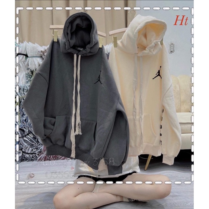 Áo hoodie người cầm bóng in tay H2A877